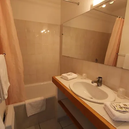 Village de vacances Résidence Les Hauts De *